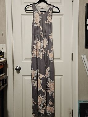 Sleeveless Gray Floral Maxi Dress with Pink Blooms